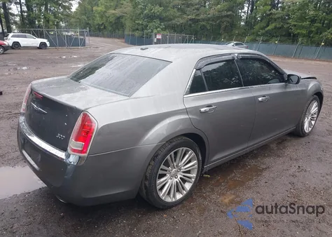 2012 Chrysler 300 Limited z USA, uszkodzony, nr VIN 2C3CCACG2CH138565